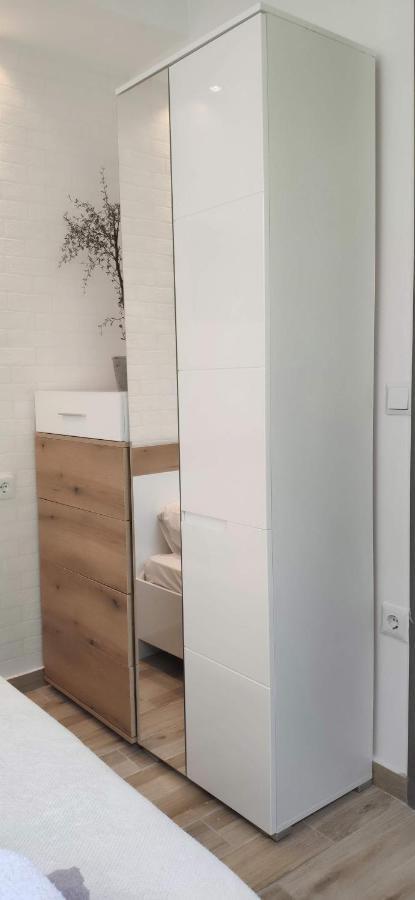 Comfort Apartment By Prima Lodging Thessaloníki Exteriör bild